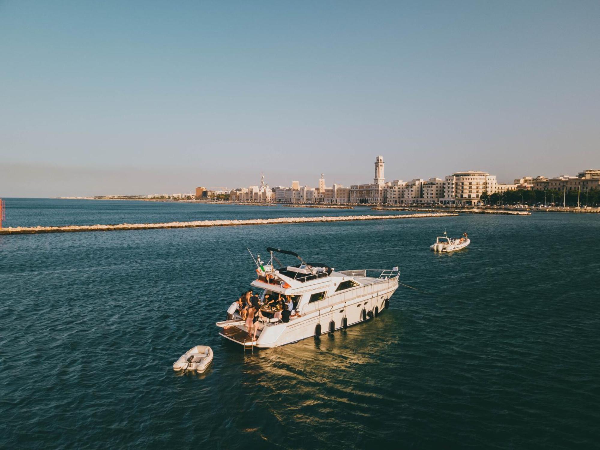 Discoverboat - Pita - Exclusive Boat&Breakfast Bari Exterior photo