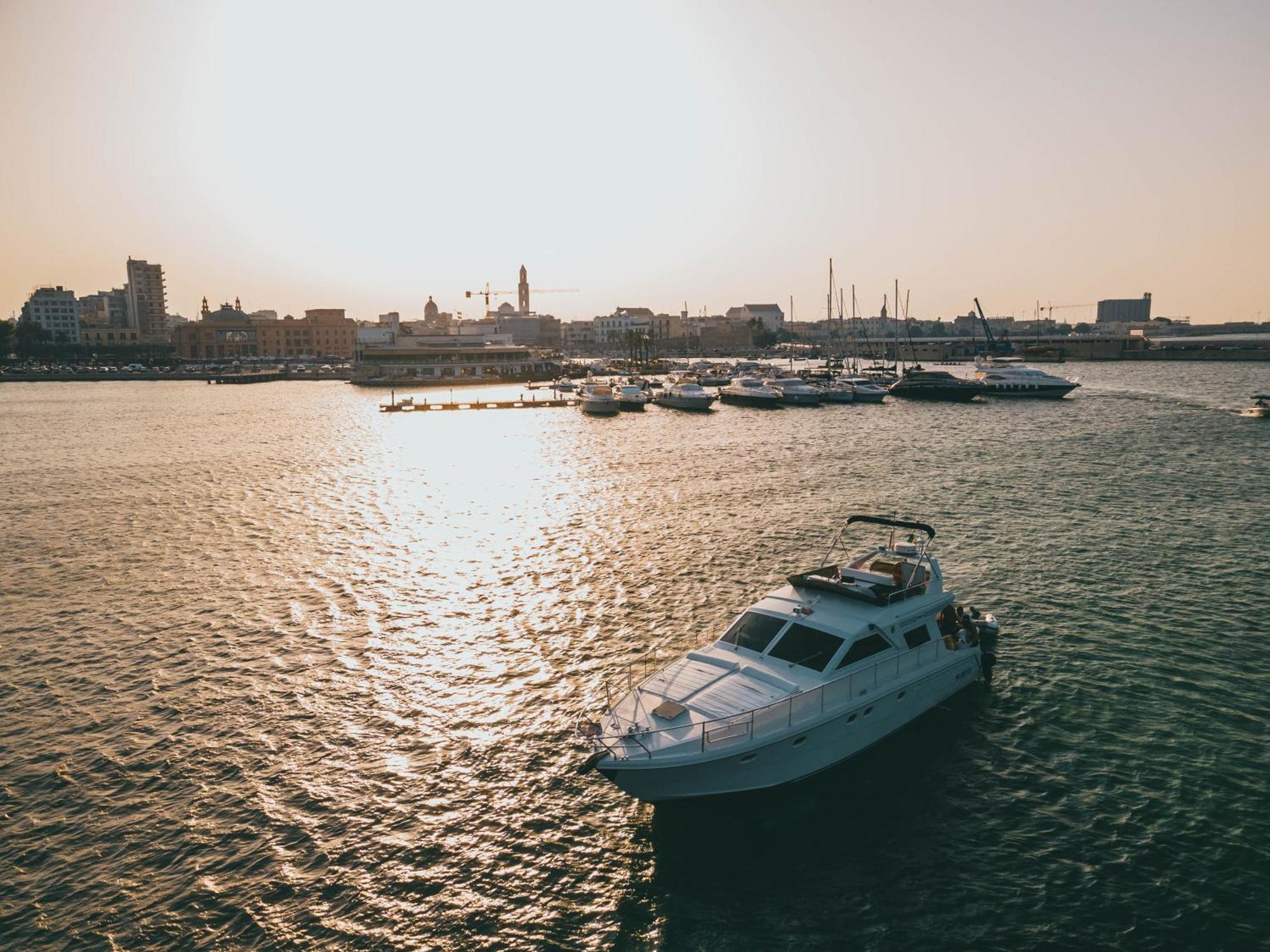 Discoverboat - Pita - Exclusive Boat&Breakfast Bari Exterior photo
